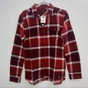 DC Red shirt, Large.